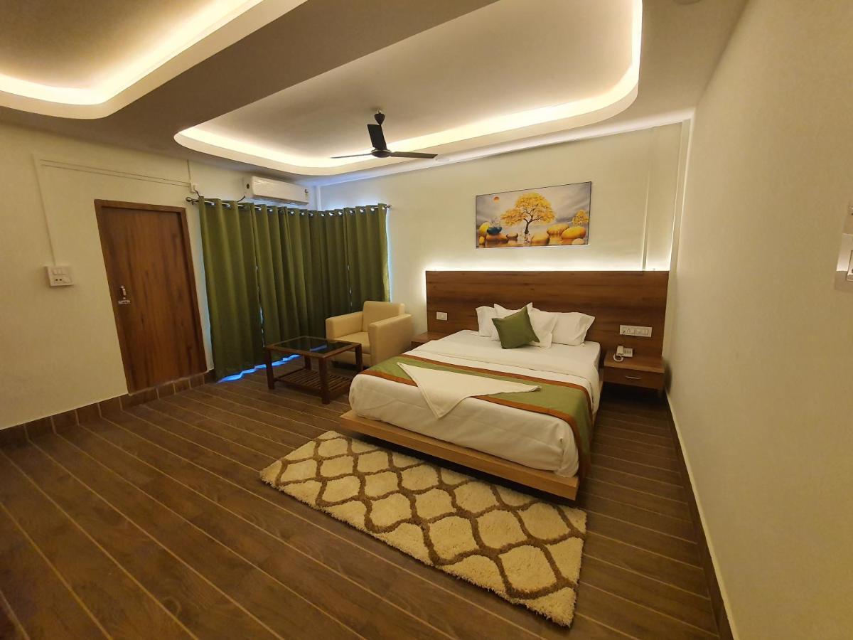 Hotel Deo Volente Sivasagar Экстерьер фото