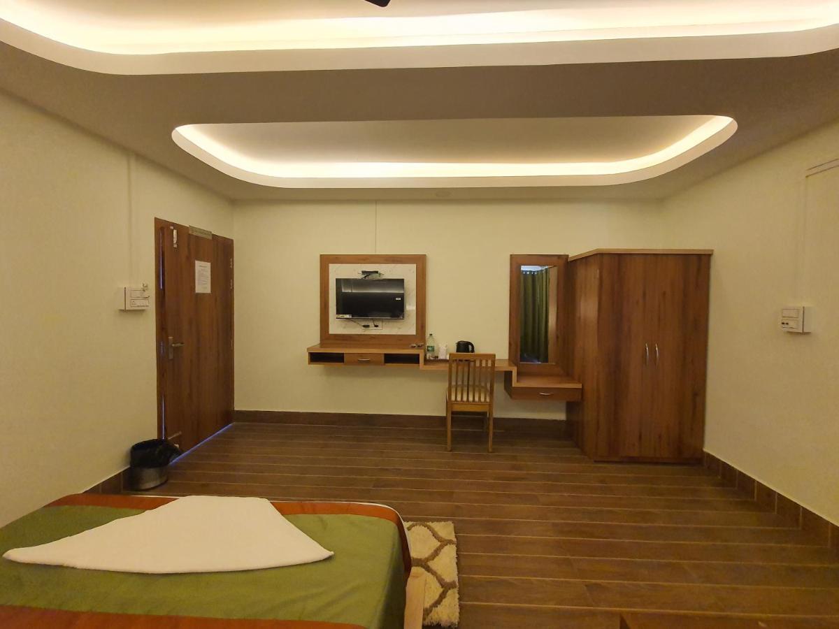 Hotel Deo Volente Sivasagar Экстерьер фото