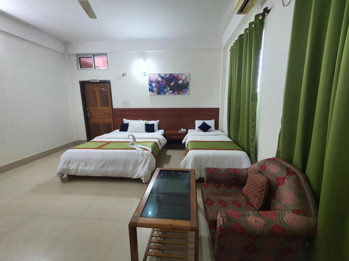 Hotel Deo Volente Sivasagar Экстерьер фото