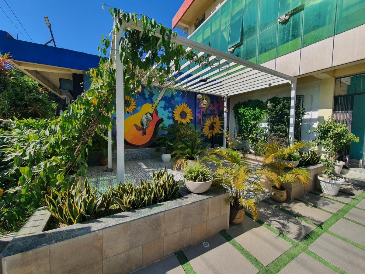 Hotel Deo Volente Sivasagar Экстерьер фото