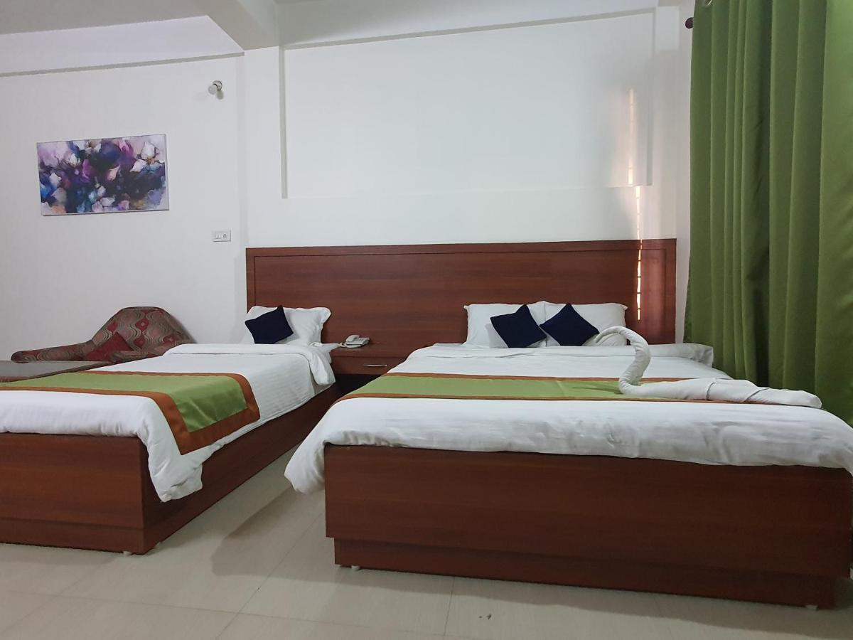 Hotel Deo Volente Sivasagar Экстерьер фото